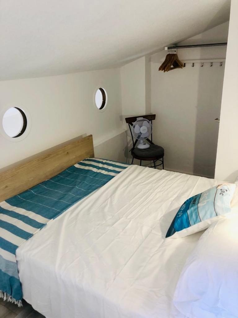נרבון Stylish Studio Close To Beach In Residence With Pool מראה חיצוני תמונה