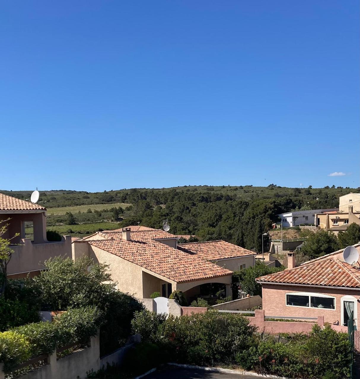 נרבון Stylish Studio Close To Beach In Residence With Pool מראה חיצוני תמונה