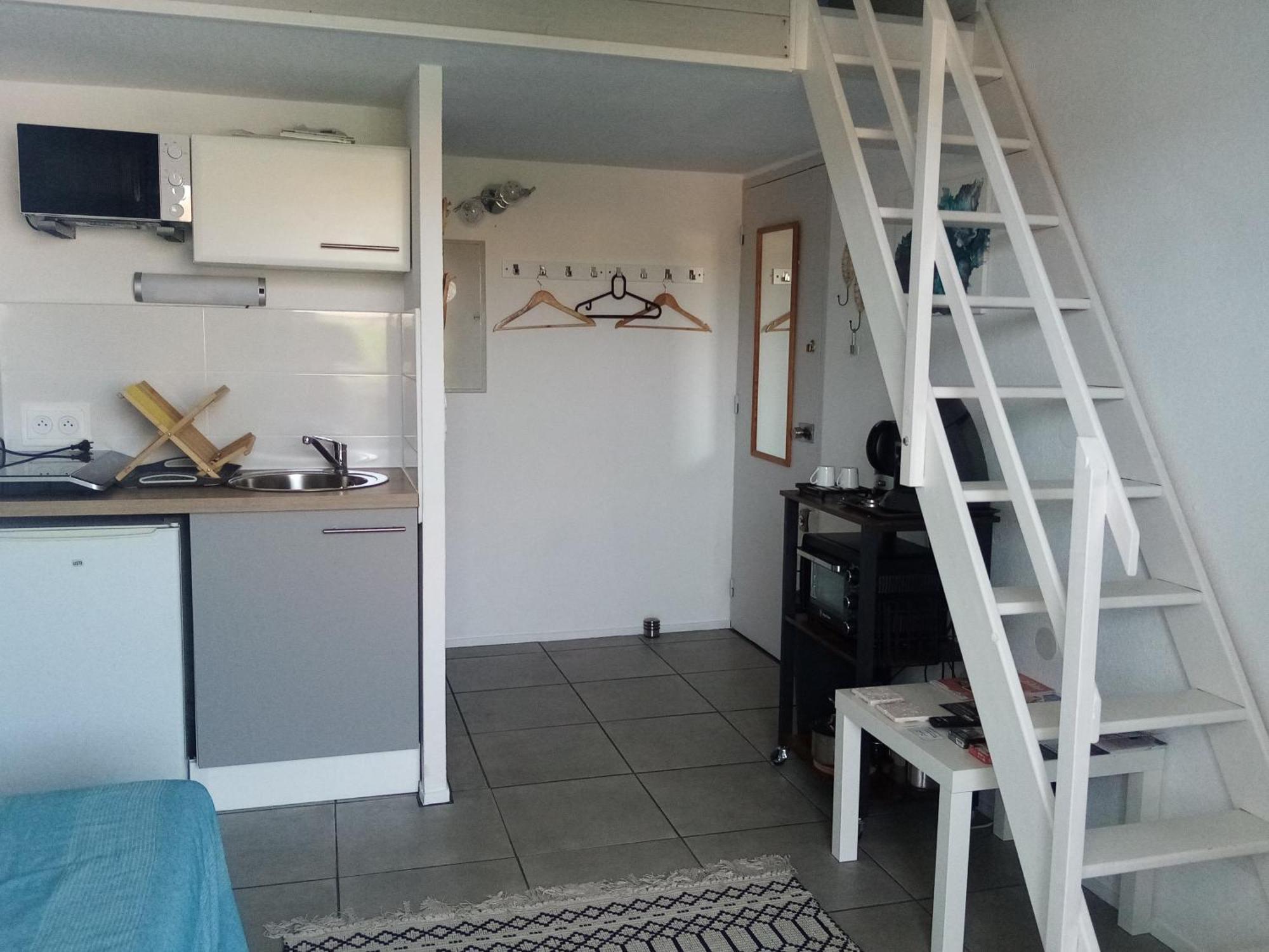 נרבון Stylish Studio Close To Beach In Residence With Pool מראה חיצוני תמונה